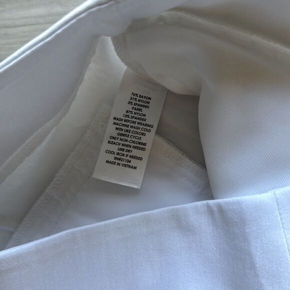 Kim Rogers White Stretch Pull On Capri Pants Size 10 - Picture 6 of 6